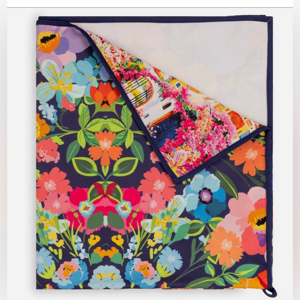 JOHNNY WAS Spello Bloom Beach Towel & Bag 40” X 70”Reversible Sand Resistant NWT